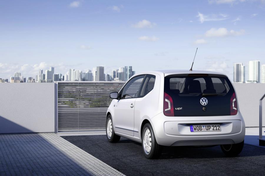  Volkswagen up! 2011 года  (фото 37 из 173)